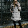 Hosszított szőrmés kapucnis télikabát beige – Női télikabát – Innova Fashion – 3. kép